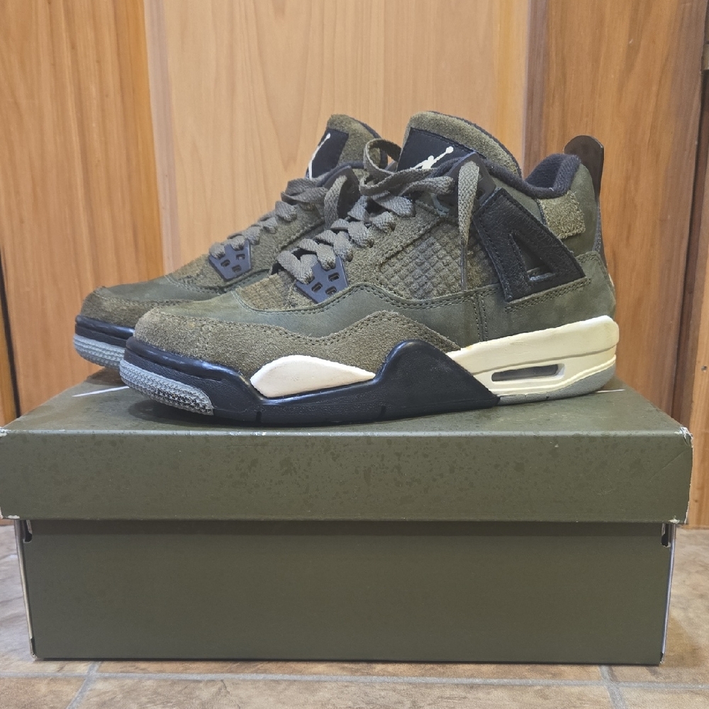 Jordan 4 Retro SE great for back to school